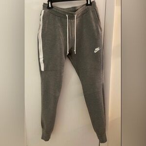 Nike Tech Sweat Pants